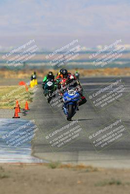 media/Aug-13-2023-CRA (Sun) [[1cfc37a6fb]]/Race 4 400 Superbike/Race/